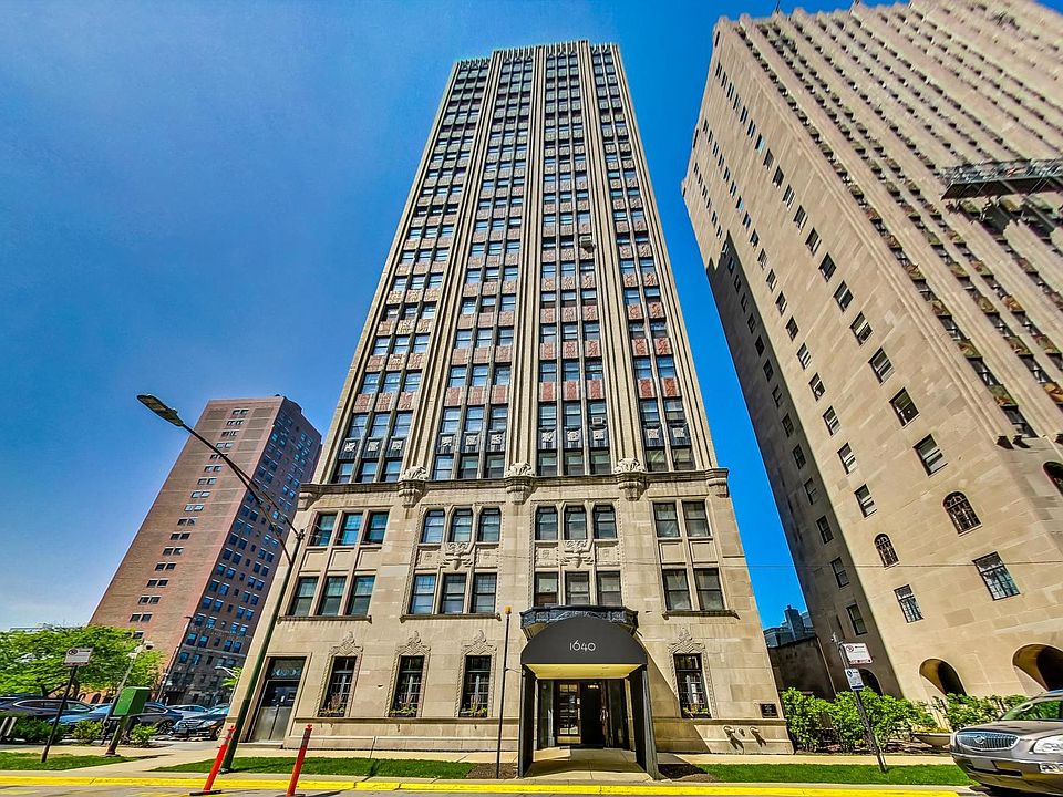1st image of 1640 E 50th St APT 21C