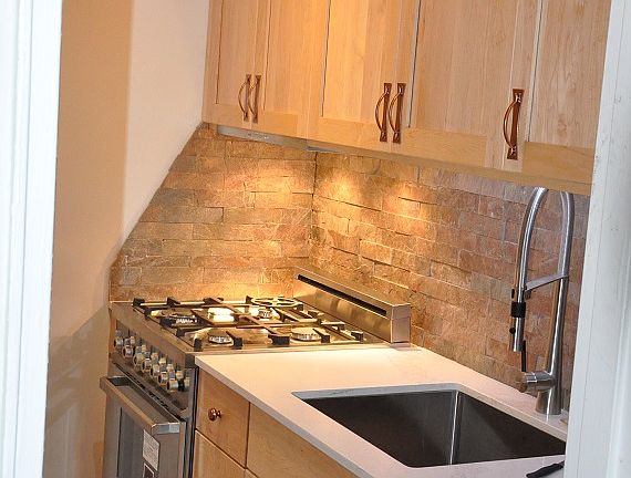 4th image of 101 W 12th St APT 16N
