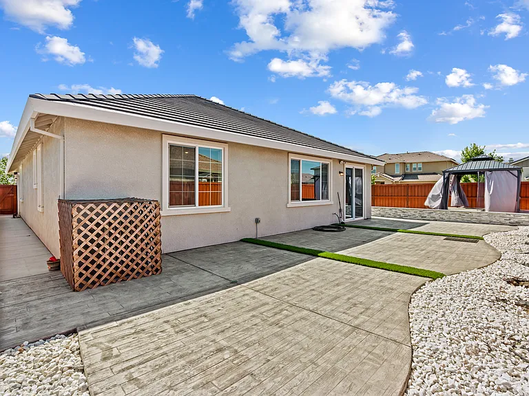 933 Tern Dr — Photo 20
