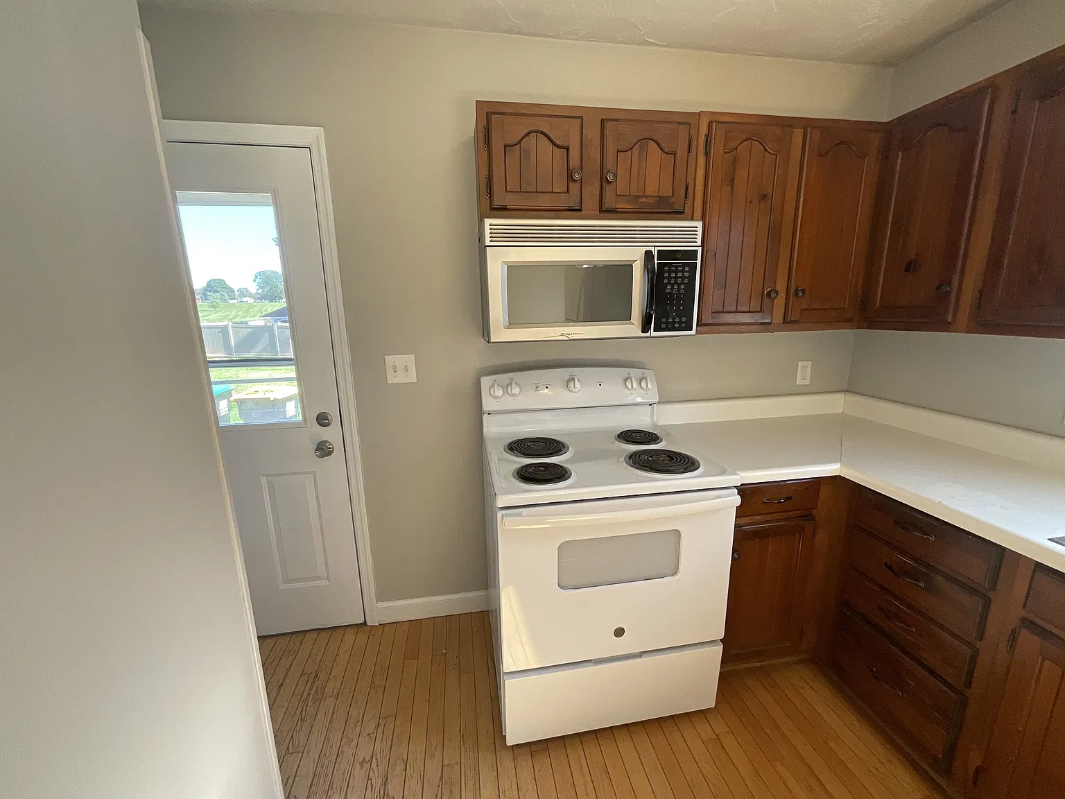 680 W Granger St, Hanover - 1 — Photo 2
