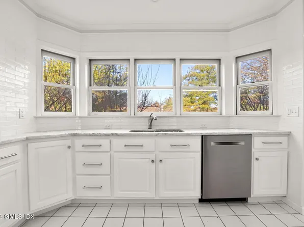 51 Forest Ave APT 21, Greenwich, CT 06870