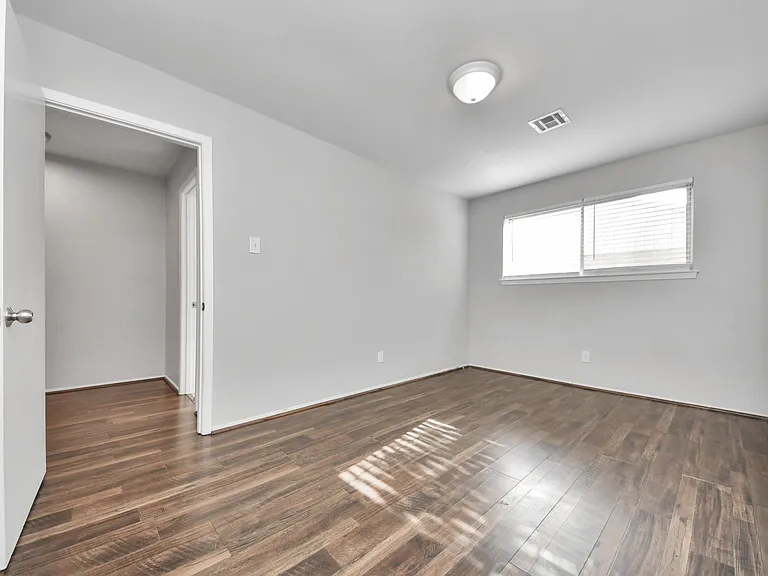 5602 Dryad Dr — Photo 32