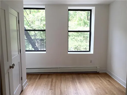 Rented by R New York | media 35