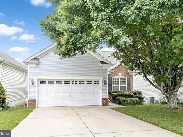 5 Bluefield Ln, Fredericksburg, VA 22406