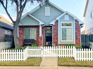 7011 Rancho Mission Dr, Houston, TX 77083