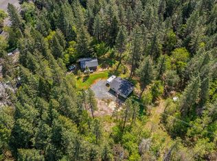3850 Azalea Dr, Grants Pass, OR 97526