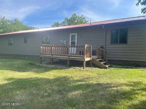 3rd image of 603 Circle Dr