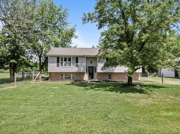 3089 N Campbell Rd, Bethel, OH 45106
