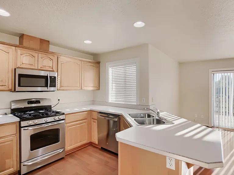 3241 NW Banff Dr — Photo 10