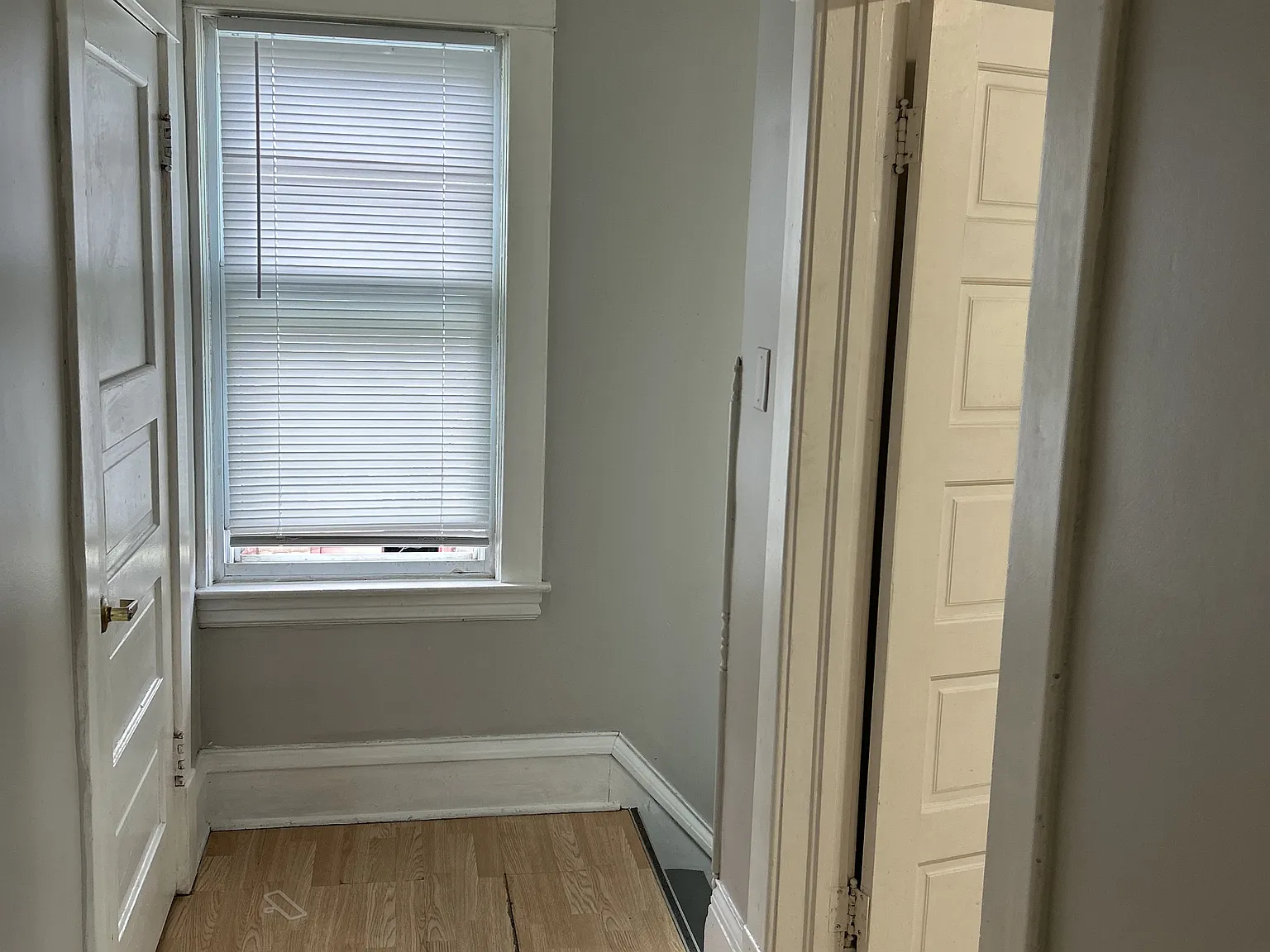 4 bed, 1002 sqft, $2,000 — Photo 2