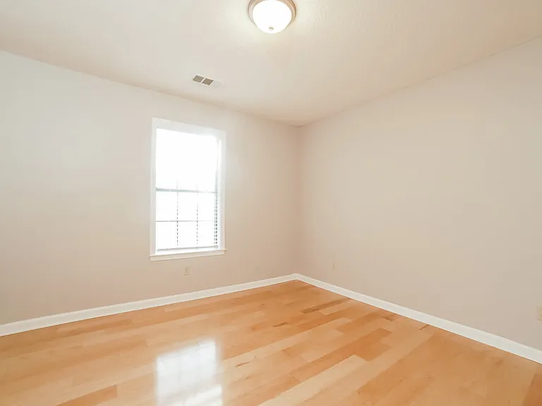 125 N Parkway St — Photo 11