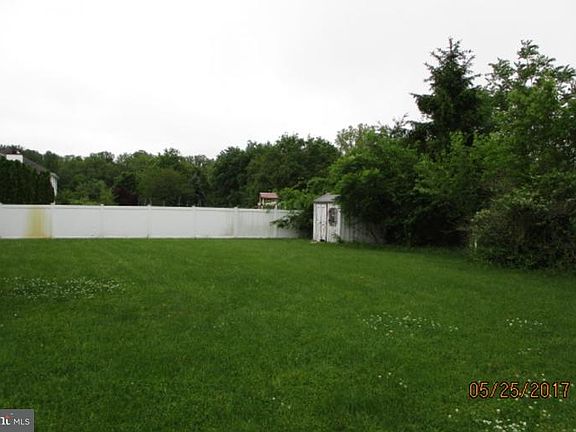 3rd image of 2 Aldridge Way