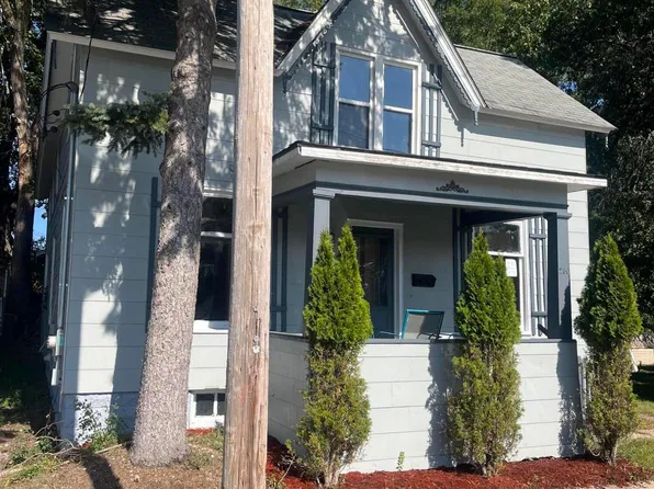 280 6th Ave, Manistee, MI 49660