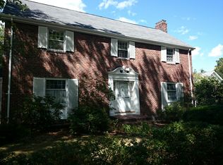 443 Vfw Pkwy, Brookline, MA 02467