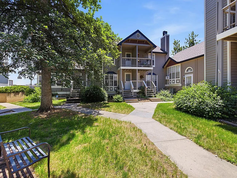 2828 Silverplume Dr #S2 — Photo 16