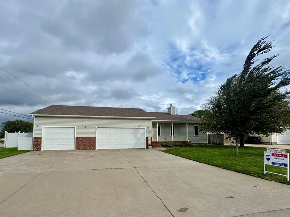 401 Runyan Ave, Dodge City, KS 67801