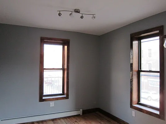 Rented by Midbrook Realty, LLC | media 27