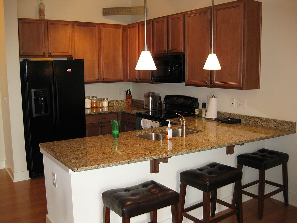 1st image of 650 S Mill St #121