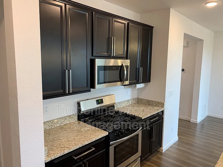 811 Marine Corps Dr — Photo 6