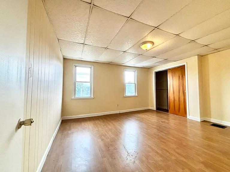 512 Sewickley Ave — Photo 12