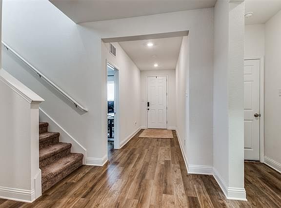 4th image of 553 Passionflower Dr