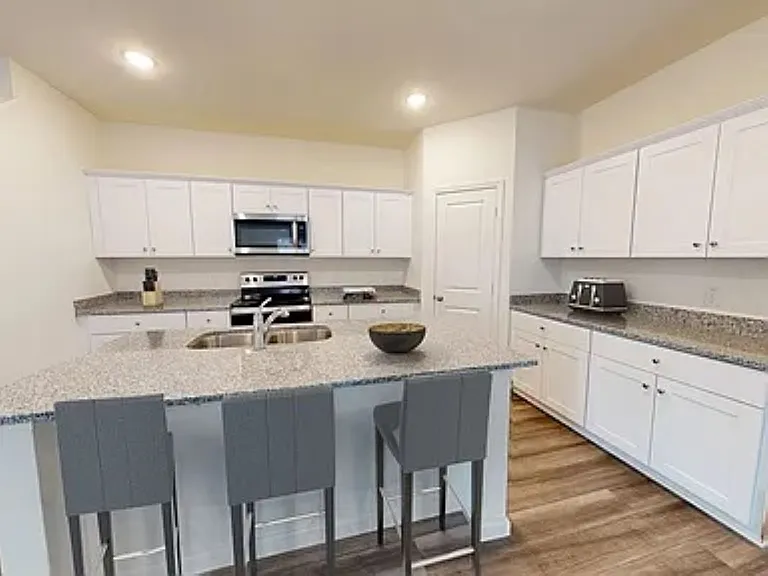 2305 Prairie Ln — Photo 4