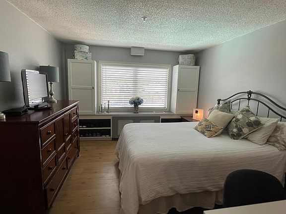 5th image of 406 S Cedar Ave #306