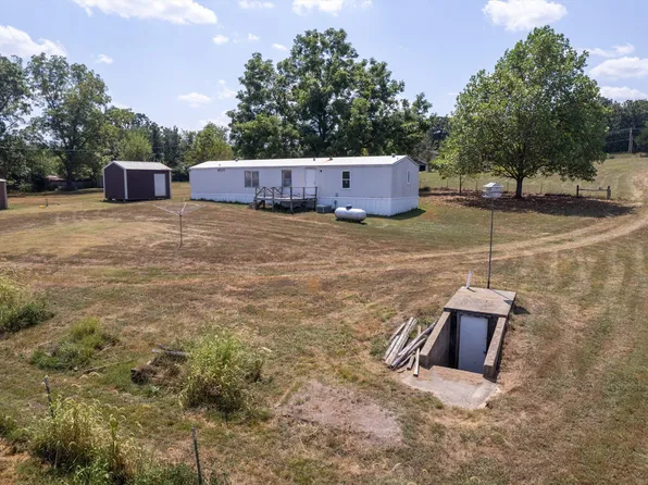 1494 County Road 2690, West Plains, MO 65775