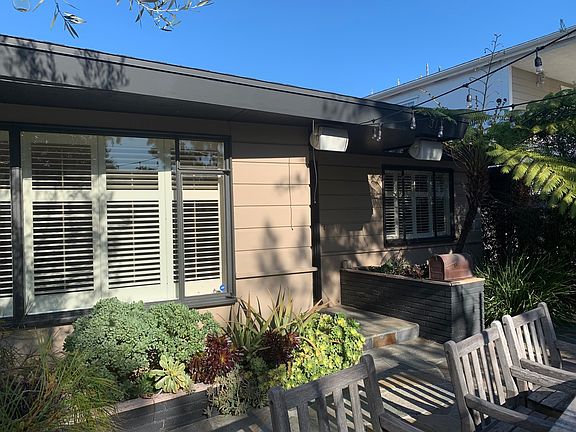4th image of 313 Larkspur Ave