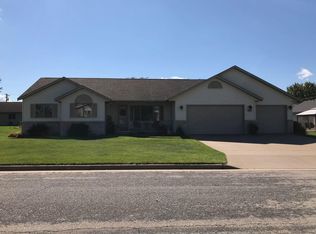 306 Johnson St, Holmen, WI 54636