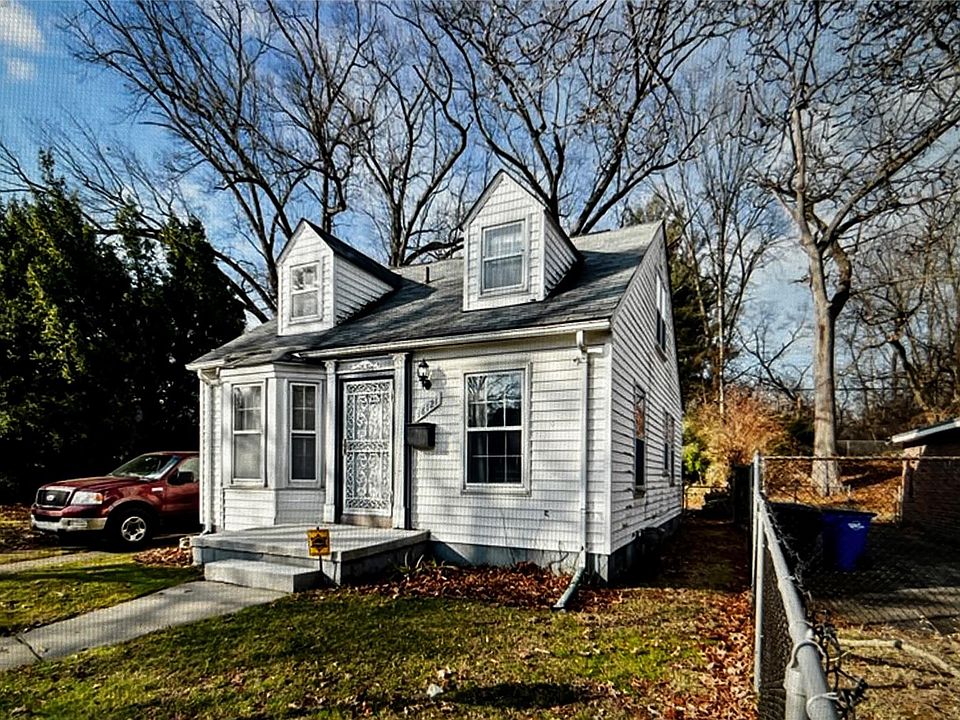 1st image of 18121 Patton St