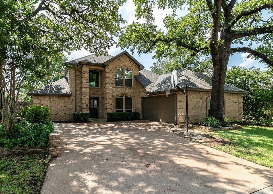 1st image of 3300 Willow Creek Way