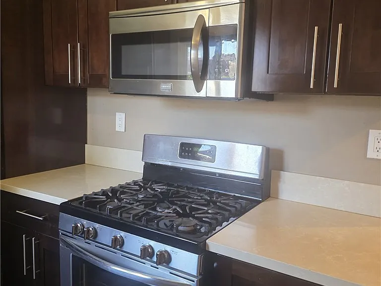 8808 Randolph St — Photo 3