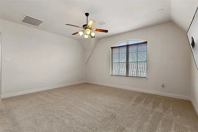 4849 Empire Way — Photo 15