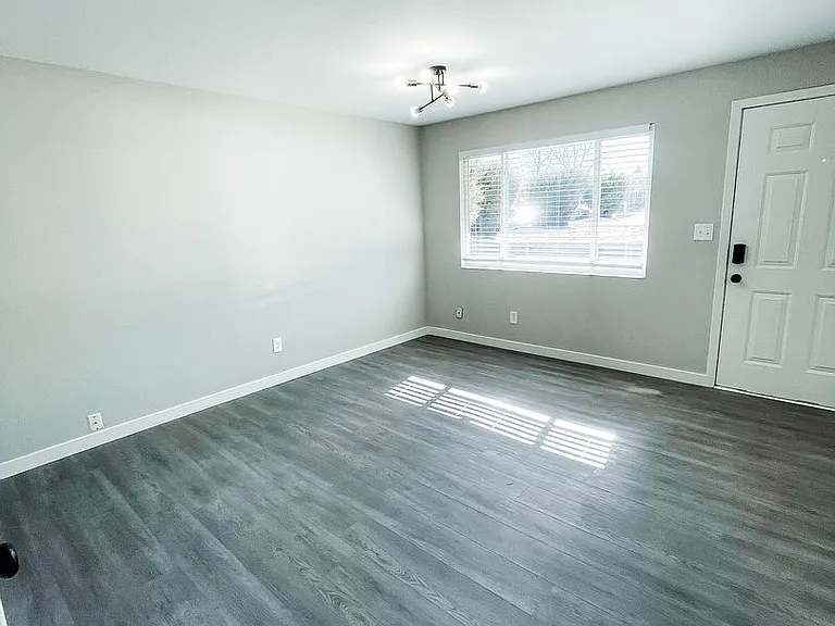 3335-3353 Benton St — Photo 86