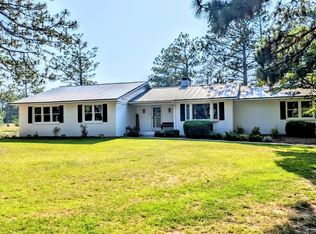 140 S Knoll Rd, Southern Pines, NC 28387