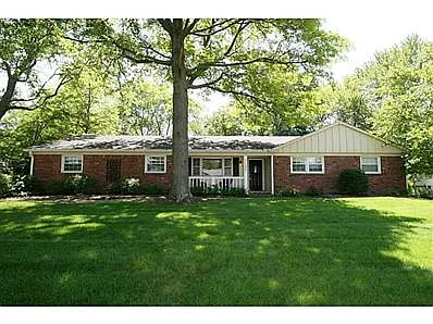 7153 Fairwood Dr photo 1