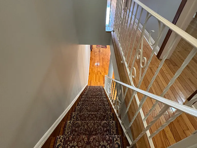 2427 S 6th St — Photo 10