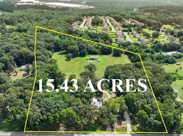 1992 Storey Ln, Jefferson, GA 30549
