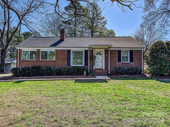 4220 Acorn St, Charlotte, NC 28205
