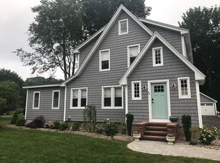 52 Palmer Rd, Branford, CT 06405