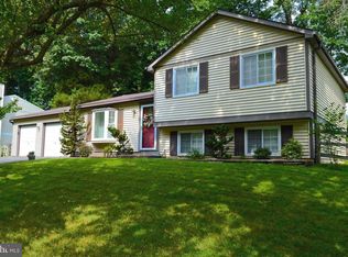 5918 Freds Oak Rd, Burke, VA 22015