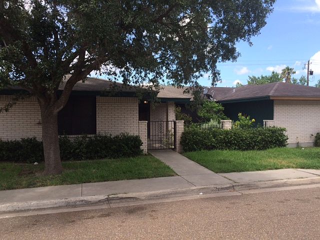 1st image of 2709 Hunters Crossing St