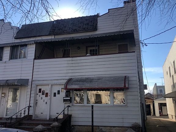 3rd image of 1518 Ryder St