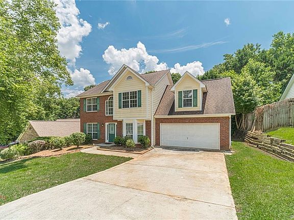3rd image of 530 Sterling Pointe Ct
