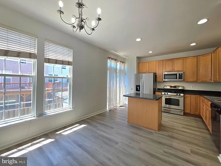 15328 Elizabeth Burbage Loop — Photo 10