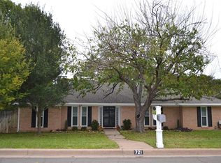 721 Clarence Dr, Woodway, TX 76712