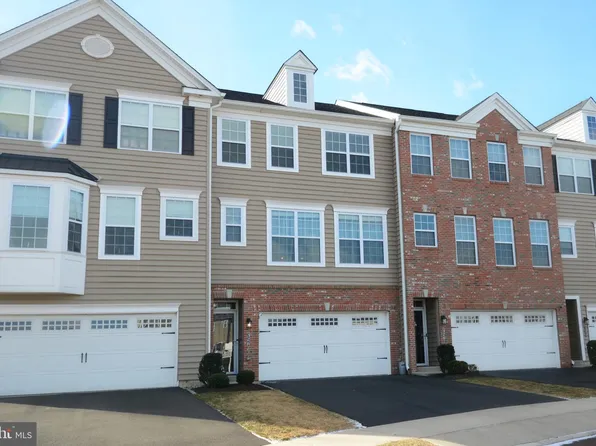 326 W Hamlin Ave, Telford, PA 18969