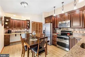 1 Iris Pl — Photo 8