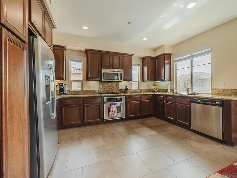 2233 Capistrano Way #13 — Photo 3